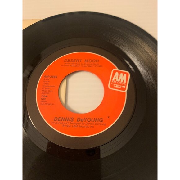 Dennis DeYoung "Desert Moon" & "Gravity" 7" Vinyl Record AM-2666 1984 - Picture 2 of 6